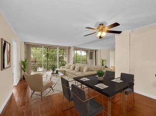 2-bedroom Condo — 118 Royal Park Drive #4G, Fort Lauderdale, 33309