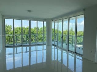 3-bedroom Condo — 7751 NW 107th Ave APT 411, Doral, 33178