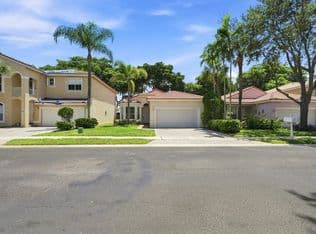 3+1 Müstakil ev — 7778 NW 17th Place, Pembroke Pines, 33024