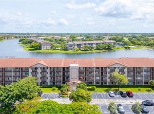 2-bedroom Condo — 13705 SW 12th St APT 208B, Pembroke Pines, 33027