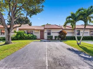 2+1 Müstakil ev — 5736 SW 112th Ter, Cooper City, 33330