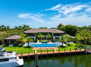 8+1 Müstakil ev — 641 Leucadendra Dr, Coral Gables, 33156
