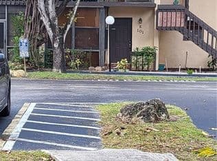 2-bedroom Condo — 780 NE 199TH Street #101E, Miami, 33179