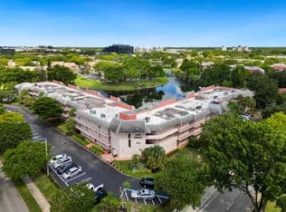 2+1 Condo — 2850 Forest Hills Boulevard #211, Pompano Beach, 33065