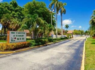 1+1 Condo — 10845 SW 112th Ave APT 211, Miami, 33176