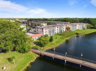 2-bedroom Condo — 5950 Del Lago Cir APT 106, Fort Lauderdale, 33313