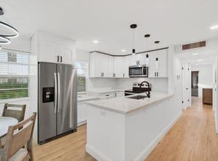 2-bedroom Condo — 449 Normandy J, Delray Beach, 33484