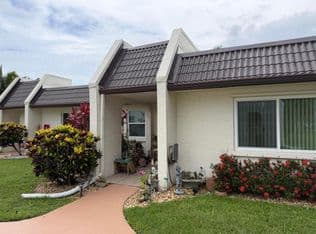 2+1 Condo — 212 Lake Susan Lane, West Palm Beach, 33411