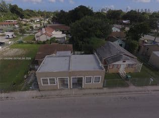 4-bedroom Property — 4419 NW 17th Ave, Miami, 33142