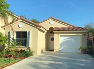 3-bedroom Single-Family Home — 2065 SE 14th St, Homestead, 33035