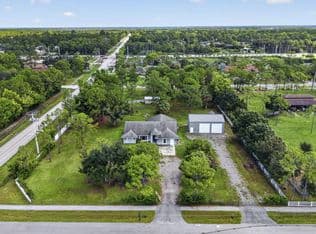 4-bedroom Single-Family Home — 14935 89th Place N, Loxahatchee, 33470