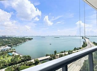 1+1 Condo — 601 NE 36th St APT 2308, Miami, 33137