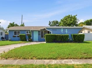 4-bedroom Single-Family Home — 7530 LINCOLN Street, Hollywood, 33024
