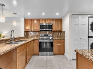 2+1 Condo — 9022 W Atlantic Boulevard #213, Coral Springs, 33071