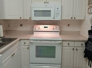 2+1 Condo — 7320 Lake Circle Drive #407, Pompano Beach, 33063