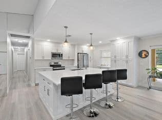 4-bedroom Single-Family Home — 16338 Alexander Run, Jupiter, 33478