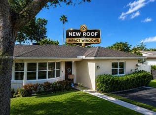 4+1 Müstakil ev — 5507 McKinley St, Hollywood, 33021