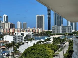 Condo — (Undisclosed Address), North Miami Beach, 33160