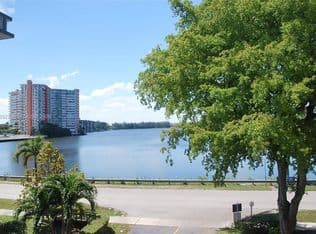 2-bedroom Condo — 18707 NE 14th Ave APT 733, North Miami Beach, 33179