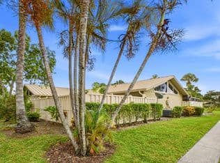 3+1 Townhouse — 5933 GOLDEN EAGLE Circle, Palm Beach Gardens, 33418