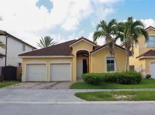 4+1 Müstakil ev — 16474 SW 84th St, Miami, 33193