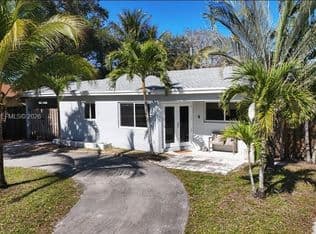 2-bedroom Single-Family Home — 6881 Freedom St, Hollywood, 33024