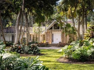 6-bedroom Single-Family Home — 9000 Arvida Dr, Coral Gables, 33156