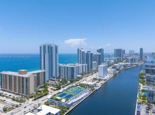 1+1 Condo — 2501 S Ocean Dr APT 828, Hollywood, 33019