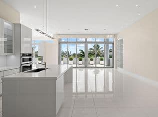 3+1 Condo — 2 Water Club Way #301, North Palm Beach, 33408