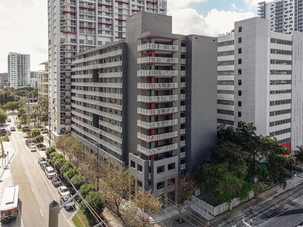 2-bedroom Condo — 104 SW 9th St APT 1101, Miami, FL 33130