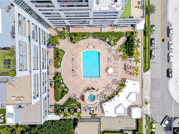 2-bedroom Condo — 350 NE 24th St APT 1405, Miami, FL 33137