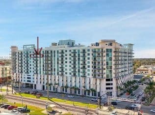 2+1 Condo — 140 S Dixie Hwy APT 921, Hollywood, 33020