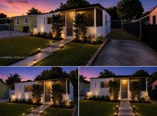 2+1 Müstakil ev — 1035 Atlantic Ave, Opa Locka, 33054