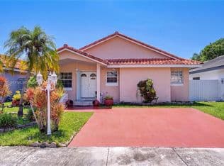 3+1 Müstakil ev — 2375 SW 141st Ave, Miami, 33175