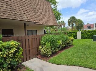 3+1 Townhouse — 111 San Remo Blvd, Pompano Beach, 33068