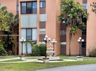 2+1 Condo — 9400 W Flagler St APT 309, Miami, 33174