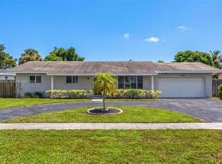 3-bedroom Single-Family Home — 7400 NW 15th St, Plantation, 33313