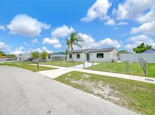 3-bedroom Single-Family Home — 18670 SW 123rd Ct, Miami, 33177