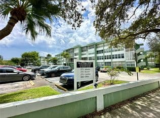 1+1 Condo — 2771 Taft St APT 302, Hollywood, 33020