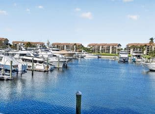 2+1 Condo — 2401 Marina Isle Way #206, Jupiter, 33477