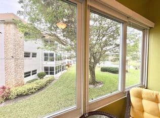 2+1 Condo — 4806 NW 36th St APT 501, Fort Lauderdale, 33319