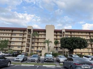 2-bedroom Condo — 3590 Via #312, Lake Worth, 33467