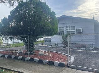 4+1 Müstakil ev — 2311 NW 27th Ter, Fort Lauderdale, 33311