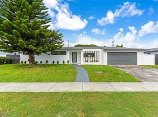 3+1 Müstakil ev — 17630 SW 108th Ct, Miami, 33157