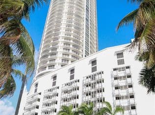 1+1 Condo — 1750 N Bayshore Dr APT 3411, Miami, 33132