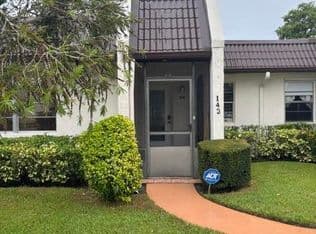 2+1 Condo — 143 S LAKE SUSAN Drive S #143, West Palm Beach, 33411