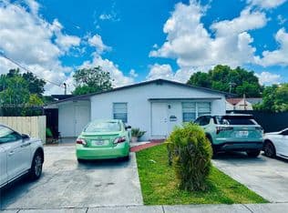 4-bedroom Property — 3410 SW 89th Ct, Miami, 33165