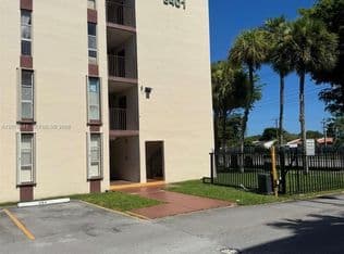 2+1 Condo — 9401 SW 4th St APT 103, Miami, 33174