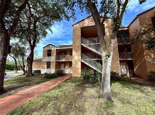 2+1 Condo — 8246 NW 24th St #8246, Pompano Beach, 33065
