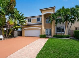 5-bedroom Single-Family Home — 15809 SW 65th Ter, Miami, 33193